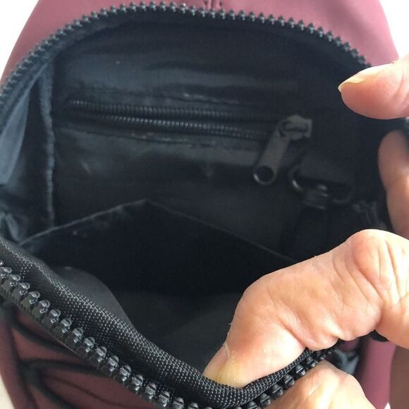 Duchamp London Mini Backpack NWT Burgundy - Picture 4 of 5